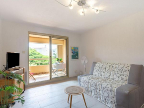 Studio Les Regates-2 by Interhome